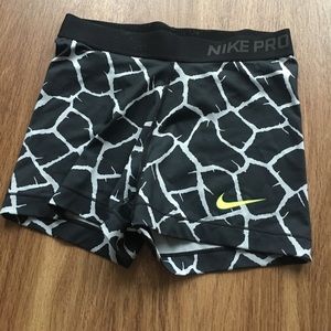Nike Pro